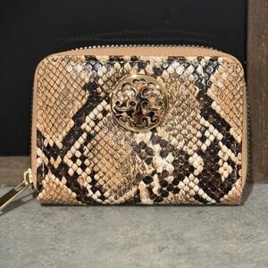 Rebecca & Rifka Card Case-BNWT!